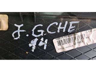 bontott JEEP GRAND CHEROKEE Kesztyűtartó