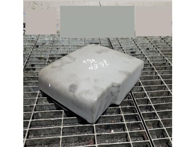 bontott JEEP GRAND CHEROKEE Könyöklő