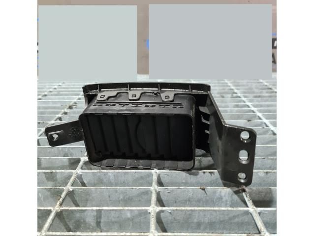 bontott JEEP GRAND CHEROKEE Középső Szellőző