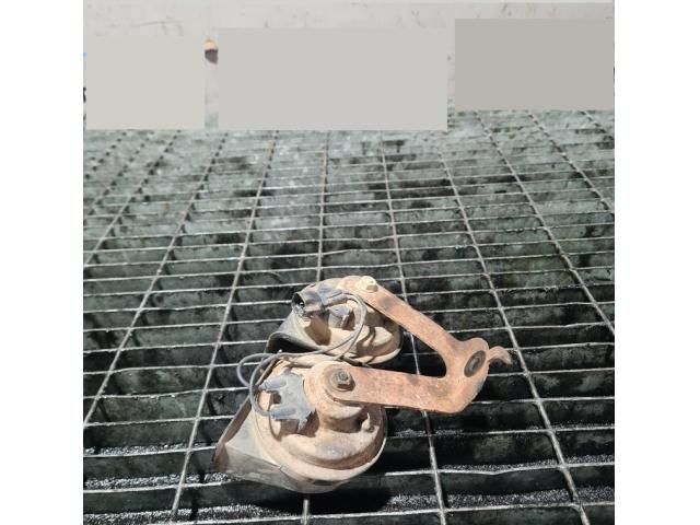 bontott JEEP GRAND CHEROKEE Kürt