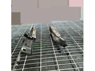 bontott JEEP GRAND CHEROKEE Motorháztető Zsanér Pár