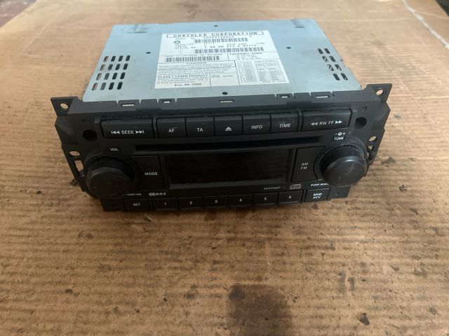 bontott JEEP GRAND CHEROKEE Rádió / CD