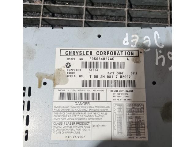 bontott JEEP GRAND CHEROKEE Rádió / CD