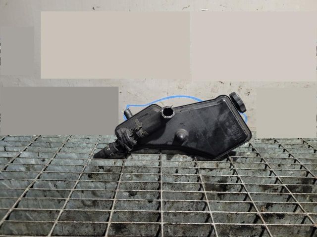 bontott JEEP GRAND CHEROKEE Szervóolaj Tartály