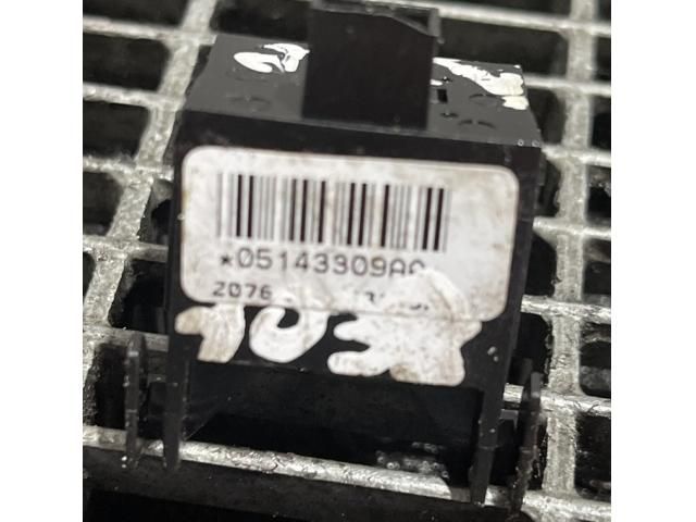 bontott JEEP GRAND CHEROKEE Vészvillogó Kapcsoló