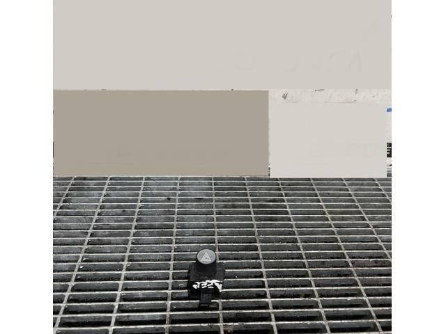 bontott JEEP GRAND CHEROKEE Vészvillogó Kapcsoló