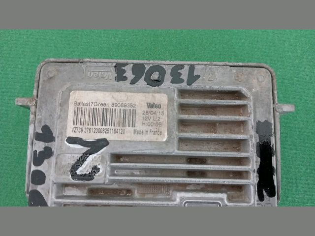 bontott JEEP GRAND CHEROKEE Xenon Trafó