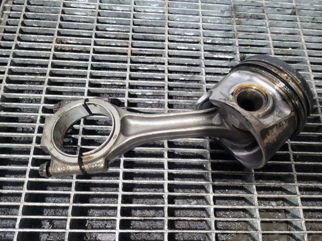 bontott JEEP PATRIOT Dugattyú