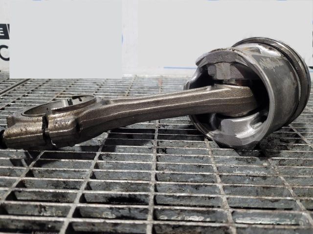 bontott JEEP PATRIOT Dugattyú