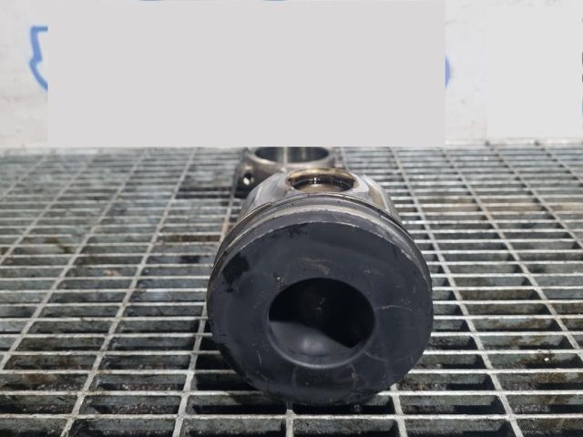 bontott JEEP PATRIOT Dugattyú