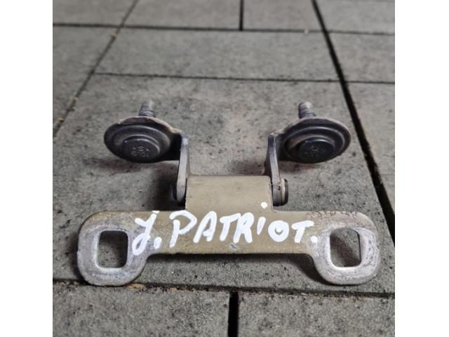 bontott JEEP PATRIOT Csomagtérajtó Bal Zsanér