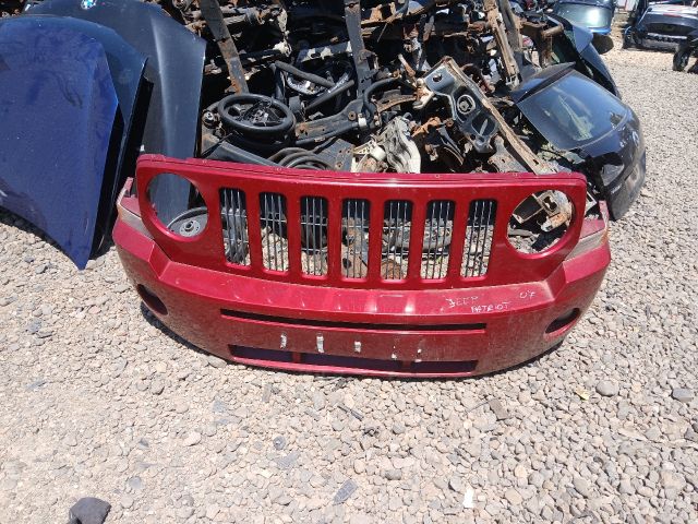 bontott JEEP PATRIOT Első Lökhárító (Részeivel)