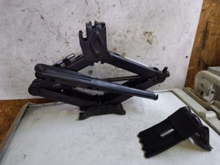 bontott JEEP PATRIOT Emelő