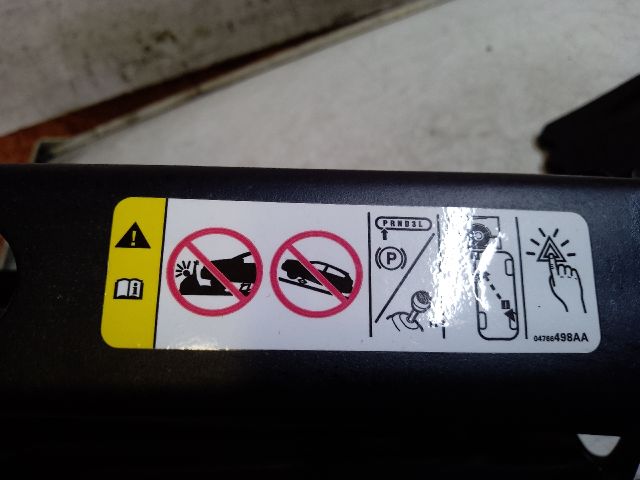 bontott JEEP PATRIOT Emelő