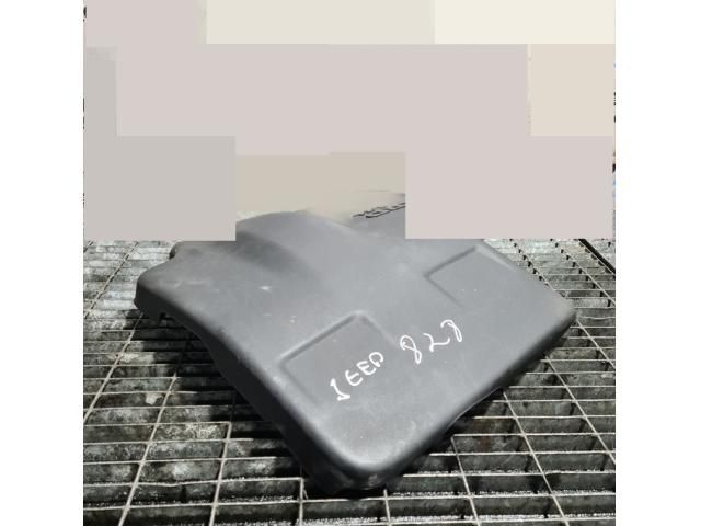 bontott JEEP PATRIOT Felső Hűtőburkolat