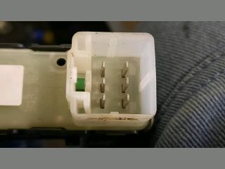 bontott JEEP PATRIOT Jobb első Ablakemelő Kapcsoló