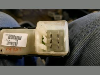 bontott JEEP PATRIOT Jobb első Ablakemelő Kapcsoló