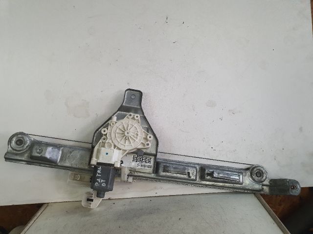 bontott JEEP PATRIOT Jobb hátsó Ablakemelő Szerkezet (Elektromos)