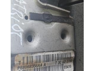 bontott JEEP PATRIOT Jobb hátsó Ajtózár