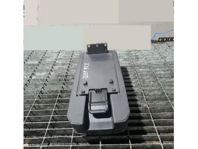 bontott JEEP PATRIOT Könyöklő