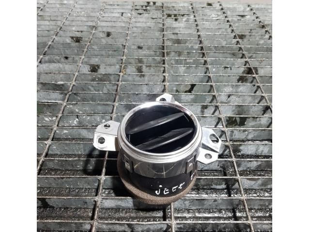 bontott JEEP PATRIOT Középső Szellőző