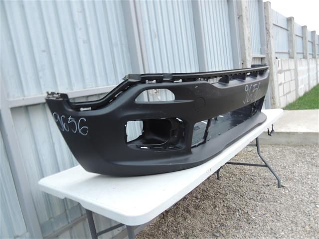 bontott JEEP RENEGADE Első Lökhárító (Részeivel)