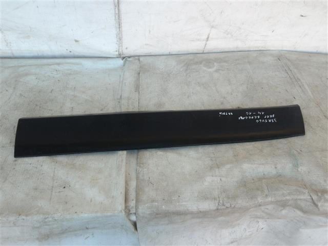 bontott JEEP RENEGADE Jobb első Ajtó Díszléc