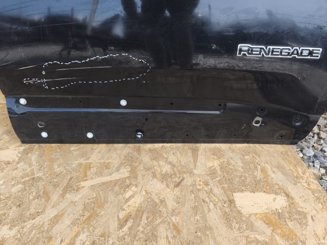 bontott JEEP RENEGADE Jobb első Ajtó (Üres lemez)