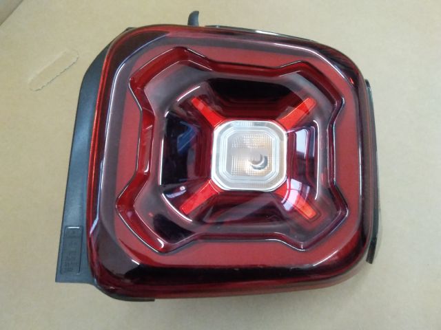 bontott JEEP RENEGADE Jobb Hátsó Lámpa