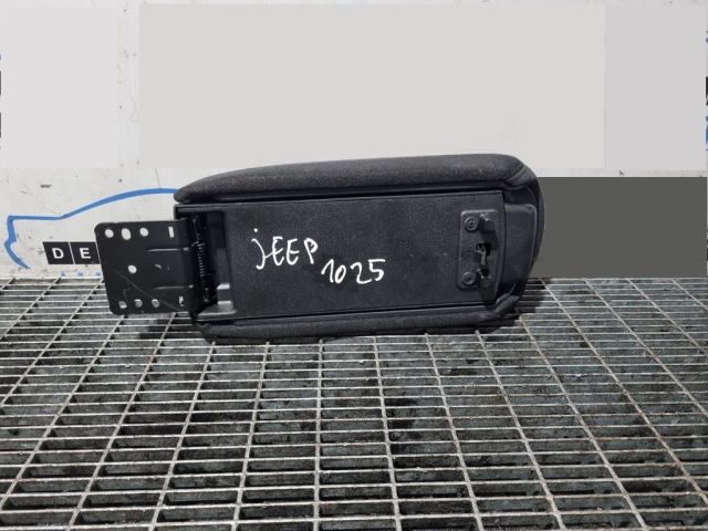 bontott JEEP RENEGADE Könyöklő