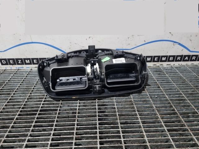 bontott JEEP RENEGADE Középső Szellőző