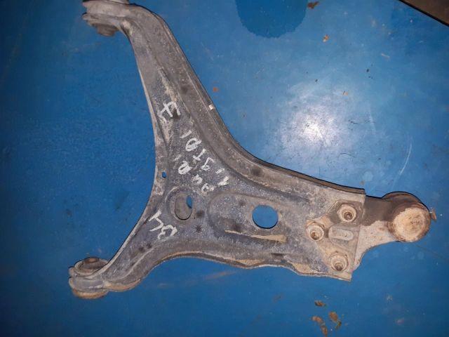 bontott   Jobb első Lengőkar