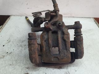 bontott KIA CARENS Jobb hátsó Féknyereg Munkahengerrel