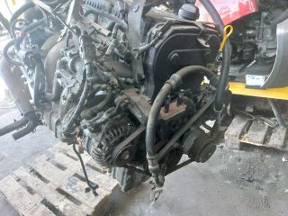 bontott KIA CARENS Komplett Motor (Segédberendezésekkel)