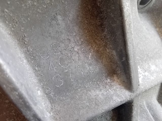 bontott KIA CARENS Váltó (Mechanikus)