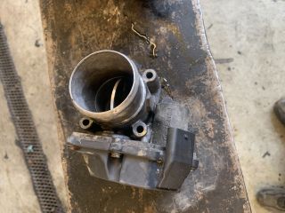 bontott KIA CARENS Alapjárati Motor