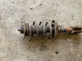 bontott KIA CARENS Bal első Gólyaláb (Lengécsillapító, Rugó)