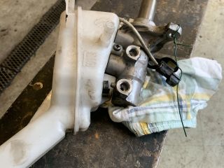 bontott KIA CARENS Főfékhenger