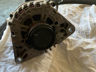 bontott KIA CARENS Generátor