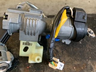 bontott KIA CARENS Gyújtáskapcsoló Házzal