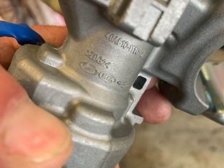 bontott KIA CARENS Gyújtáskapcsoló Házzal