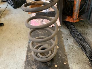 bontott KIA CARENS Hátsó Rugó