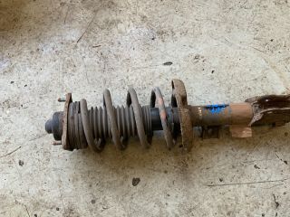 bontott KIA CARENS Jobb első Gólyaláb (Lengécsillapító, Rugó)