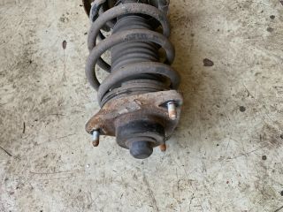 bontott KIA CARENS Jobb első Gólyaláb (Lengécsillapító, Rugó)