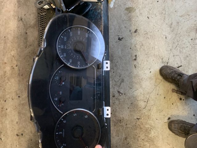 bontott KIA CARENS Kilométeróra