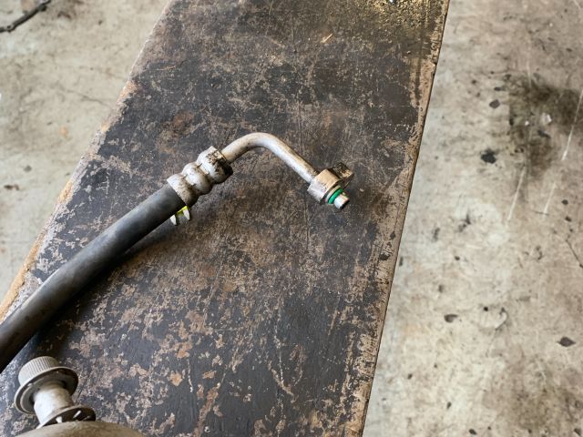 bontott KIA CARENS Klíma Cső