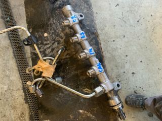 bontott KIA CARENS Közösnyomócső