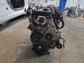 bontott KIA CARENS Motor (Fűzött blokk hengerfejjel)