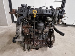 bontott KIA CARENS Motor (Fűzött blokk hengerfejjel)