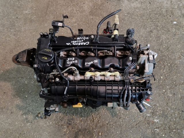 bontott KIA CARENS Motor (Fűzött blokk hengerfejjel)